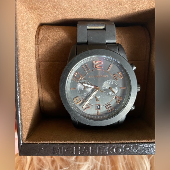 Michael Kors Titanium Watch - Picture 4 of 4